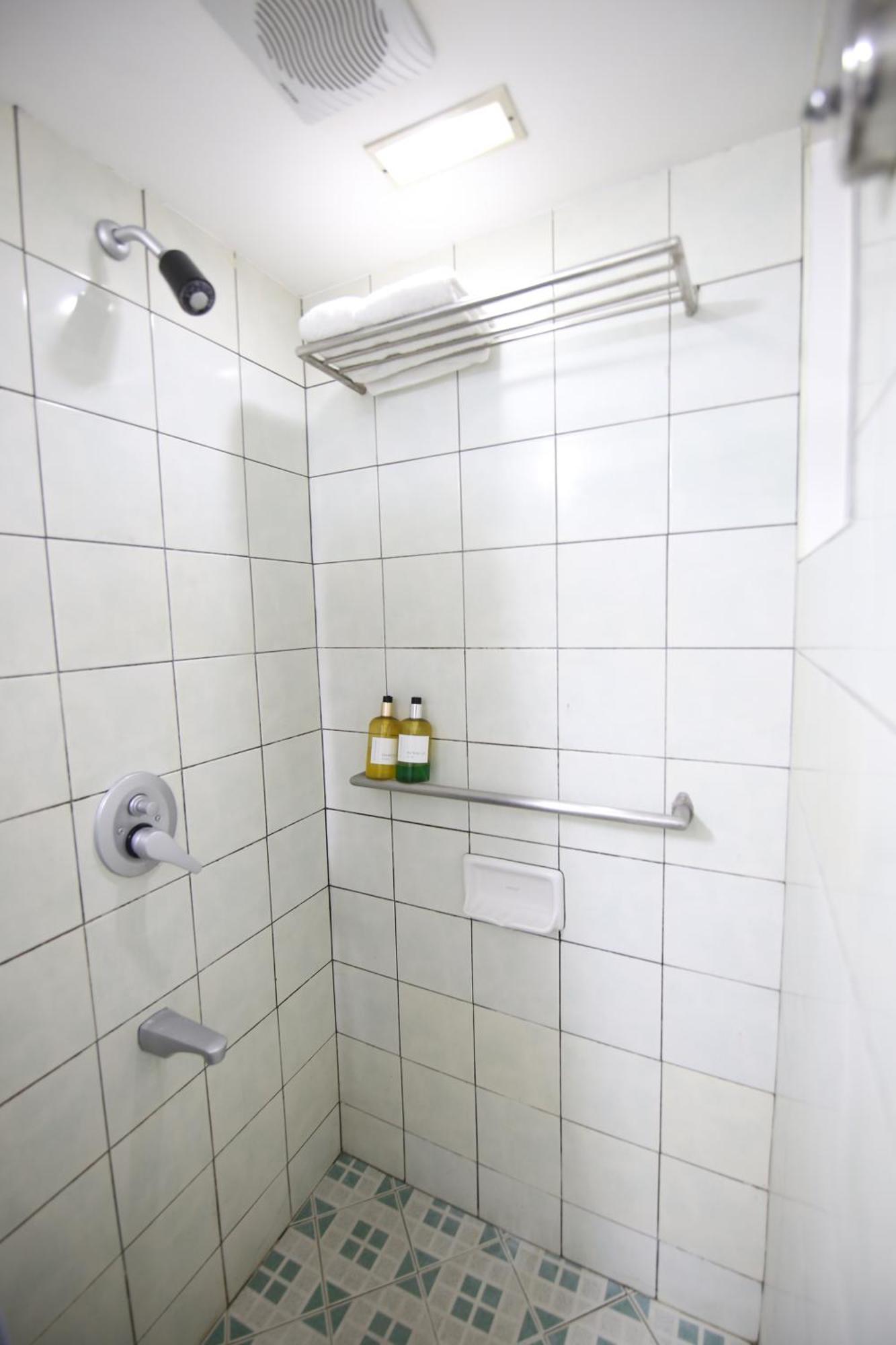 Hotel Asia Cebu Kültér fotó