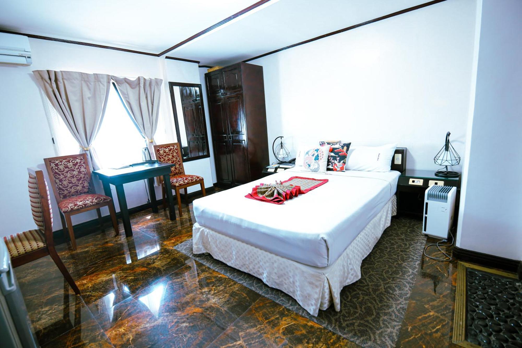 Hotel Asia Cebu Kültér fotó