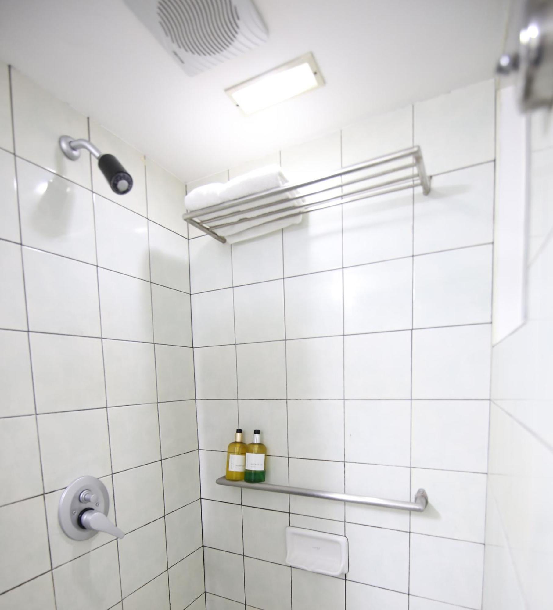 Hotel Asia Cebu Kültér fotó