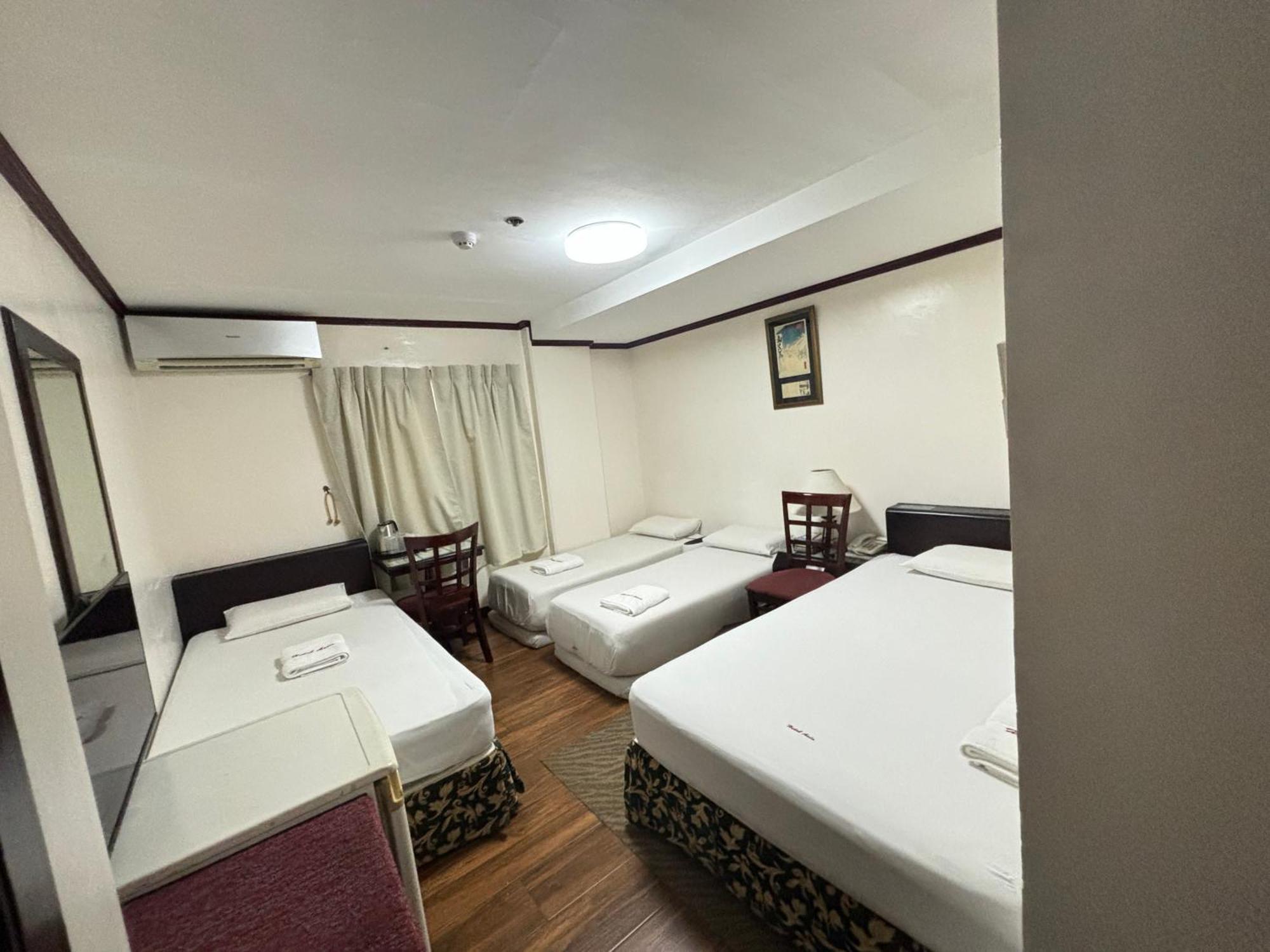 Hotel Asia Cebu Kültér fotó